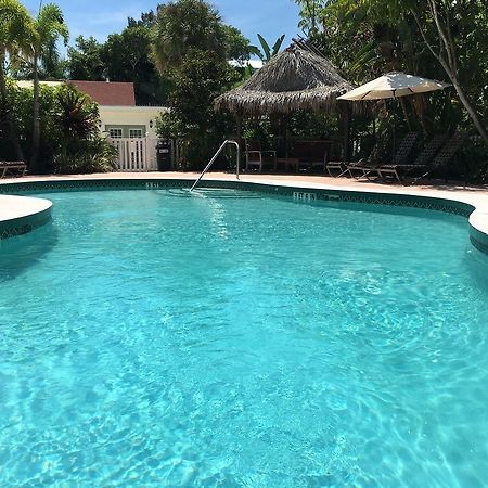 Sunrise Garden Resort Anna Maria Exterior photo