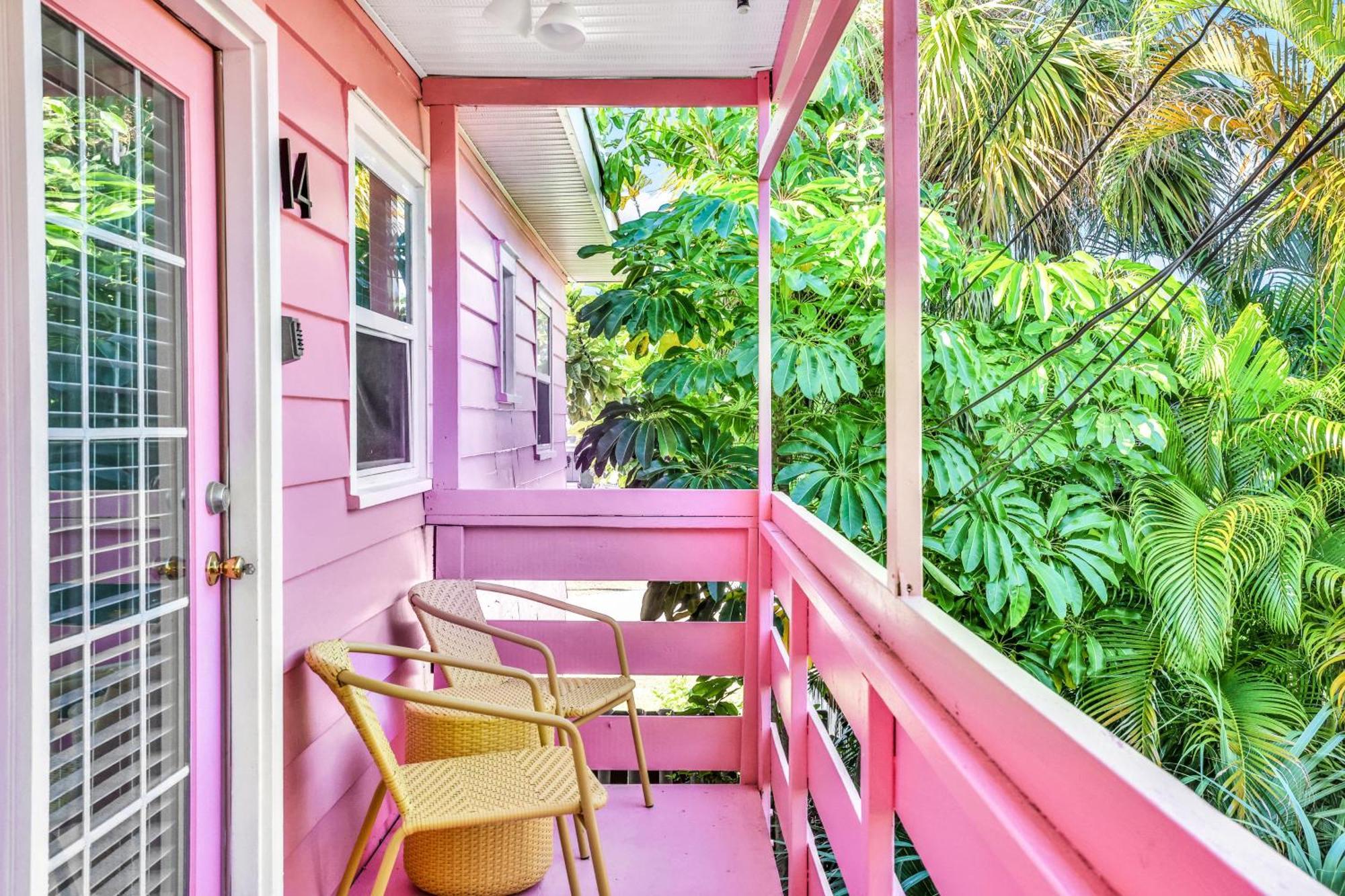 Sunrise Garden Resort Anna Maria Exterior photo