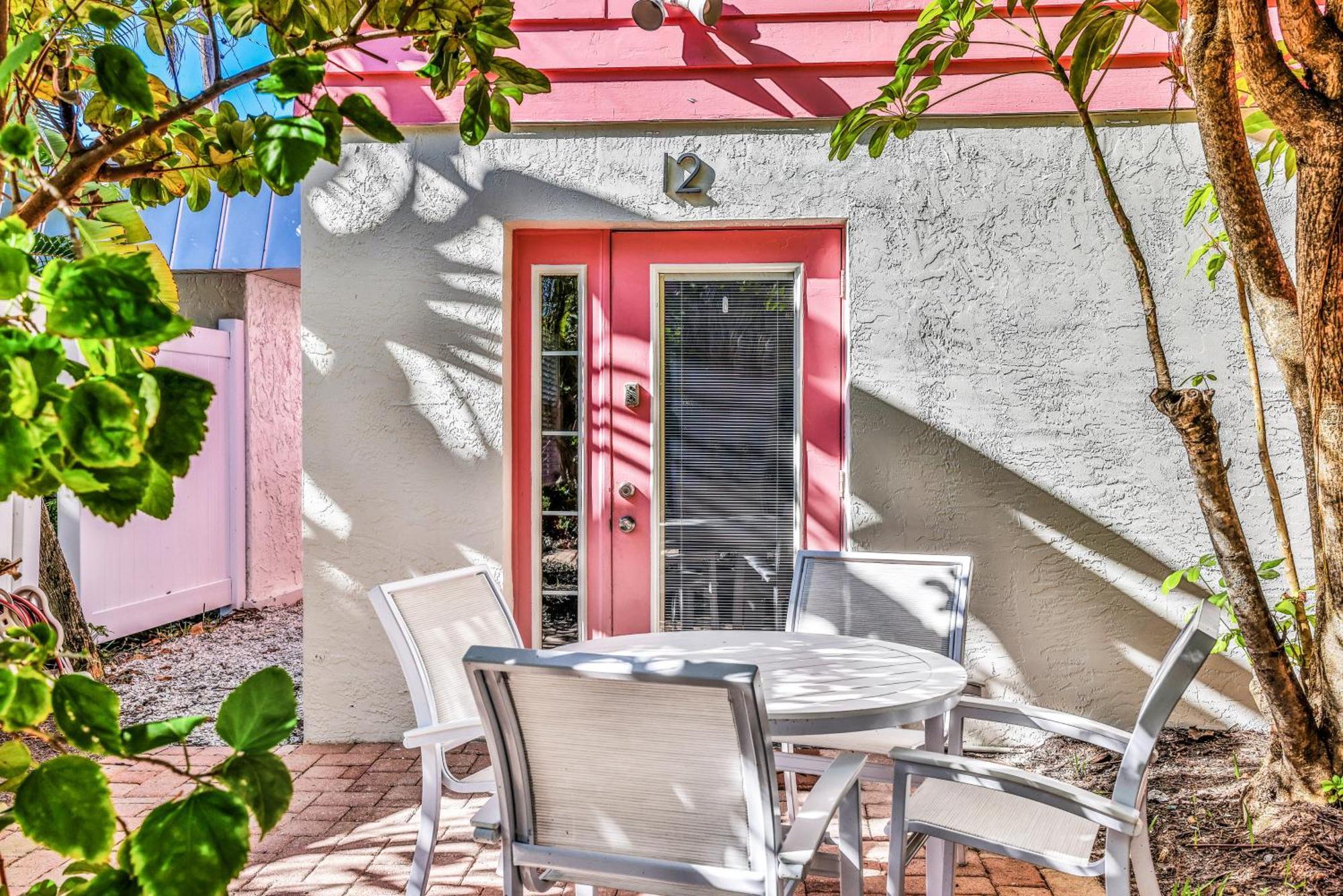 Sunrise Garden Resort Anna Maria Exterior photo