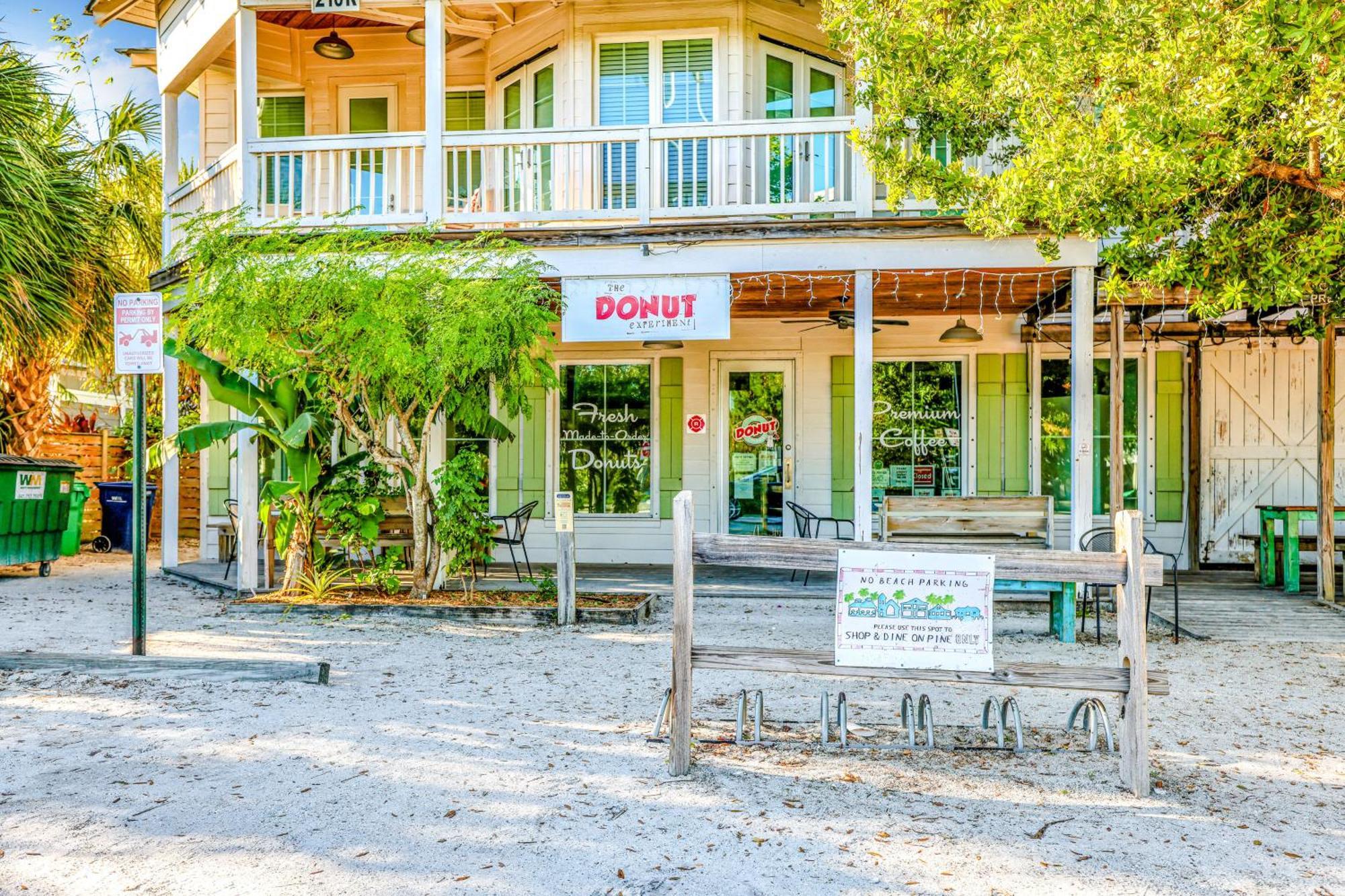Sunrise Garden Resort Anna Maria Exterior photo