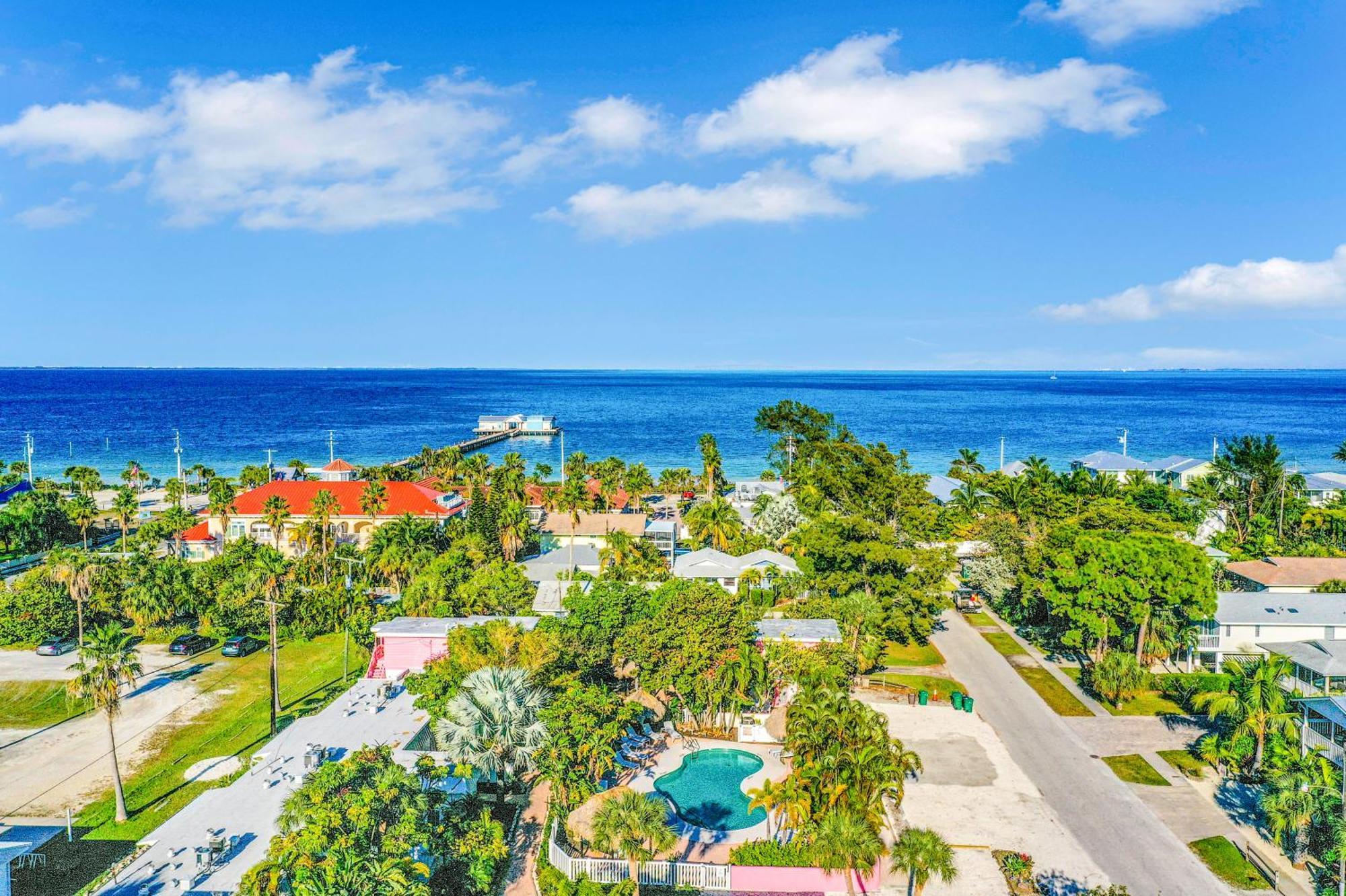 Sunrise Garden Resort Anna Maria Exterior photo